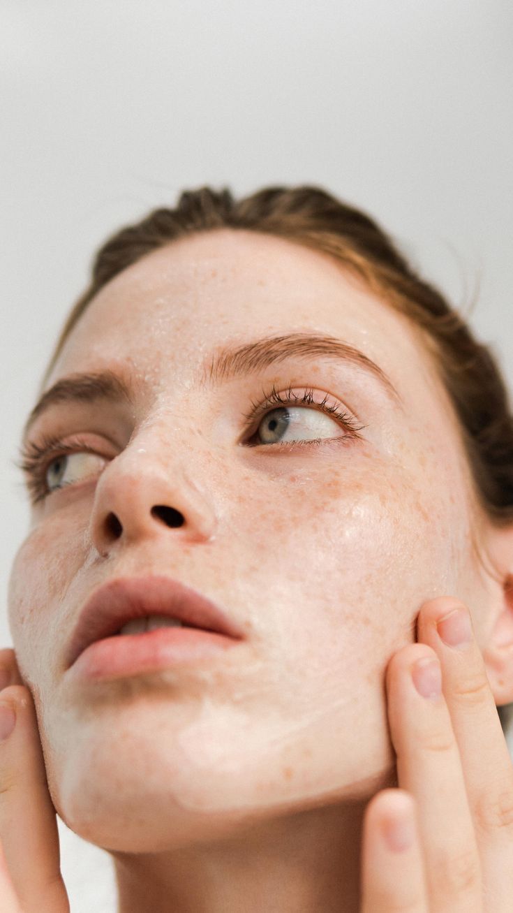 Peau sèche vs peau déshydratée : la confusion qui met votre épiderme à mal