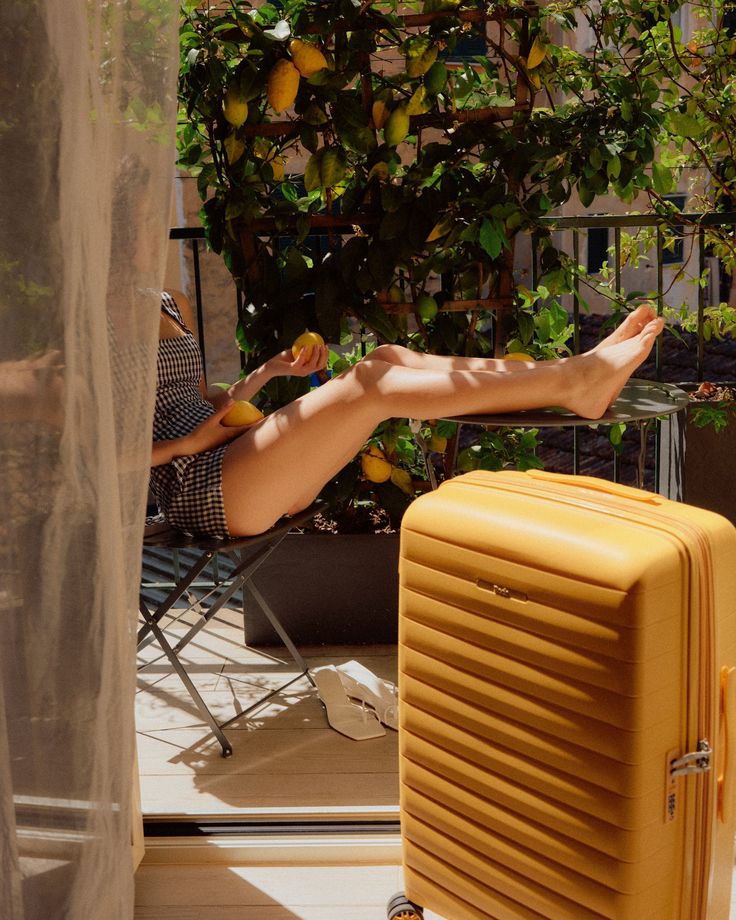4 astuces beauté imparables pour voyager léger